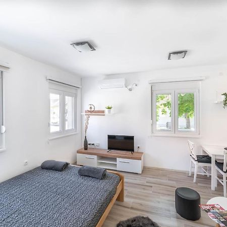 Apartman Iva Apartment Vrsac Ngoại thất bức ảnh