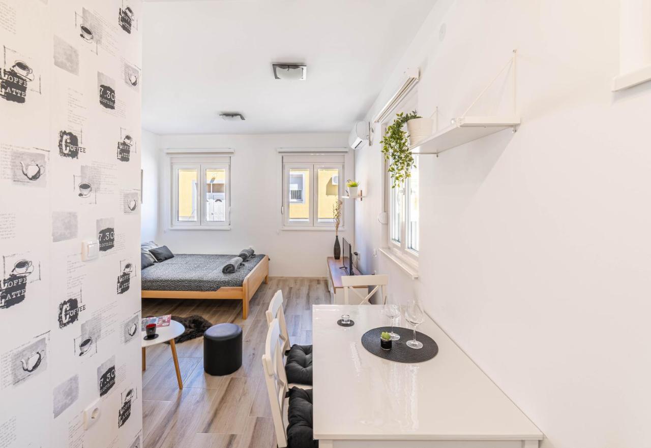 Apartman Iva Apartment Vrsac Ngoại thất bức ảnh